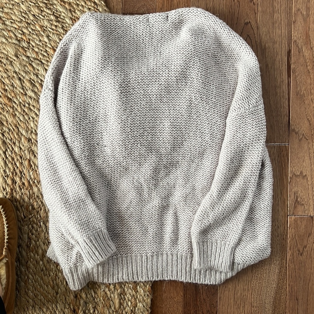 Sweater - Picture 3 of 3
